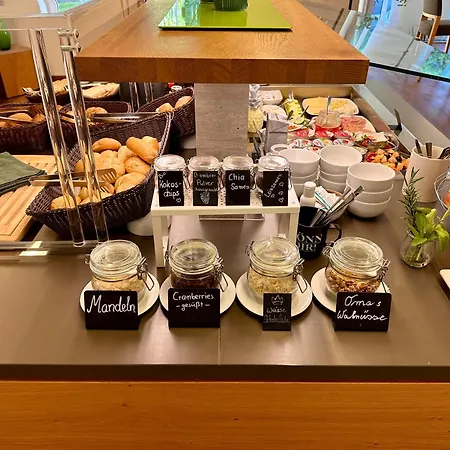 Gaestehaus Gn8 Alojamento de Acomodação e Pequeno-almoço 3*