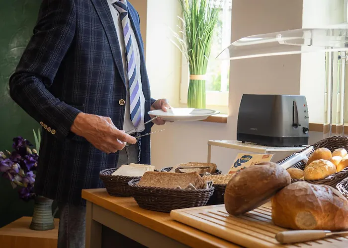 Gaestehaus Gn8 리라신겐보블린겐