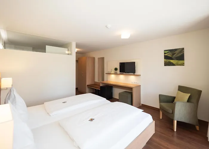 Gaestehaus Gn8 리라신겐보블린겐