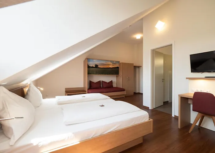 Gaestehaus Gn8 Bed & Breakfast